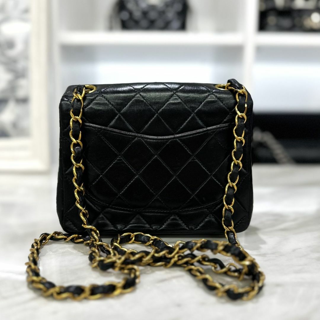 CHANEL - 美品☆ シャネル ミニマトラッセ ラムスキン 黒 ショルダー ...