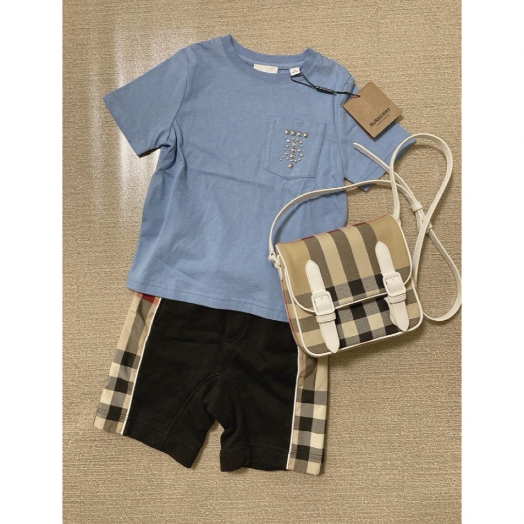 BURBERRY(バーバリー)の新品タグ付きBurberry♡ロゴストーン　Tシャツ キッズ/ベビー/マタニティのキッズ服男の子用(90cm~)(Tシャツ/カットソー)の商品写真