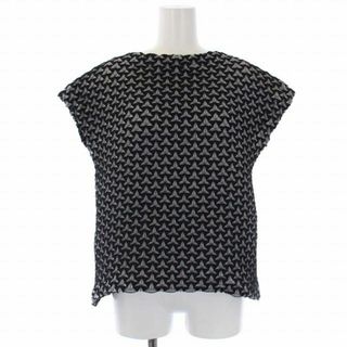 ISSEY MIYAKE - イッセイミヤケ スチーム 3D カットソー ノースリーブ