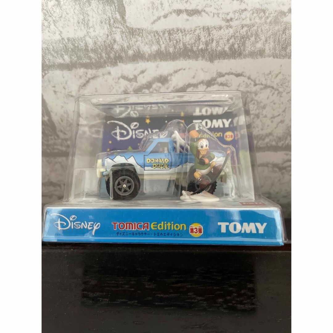Disney(ディズニー)の未開封 Disney TOMICA トヨタ ハイラックス ビッグフット ドナルド エンタメ/ホビーのおもちゃ/ぬいぐるみ(ミニカー)の商品写真