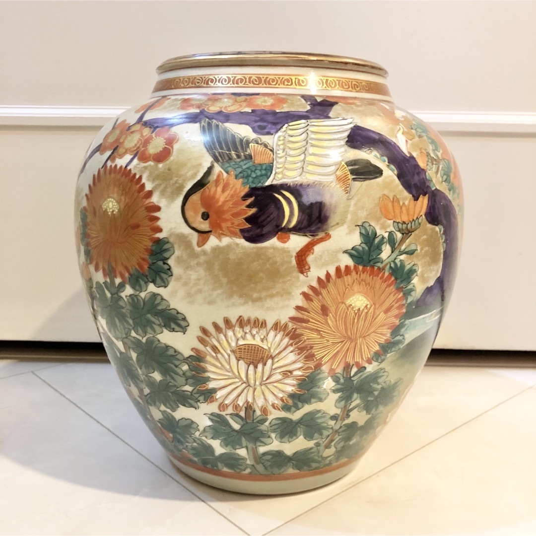18 九谷焼 九谷秋峰 花瓶 花柄 鳥文 金彩 花瓶 花器 花生 花入 18 九谷焼 九谷秋峰 花瓶 花柄 鳥文 金彩 花瓶 花器 花生 花入