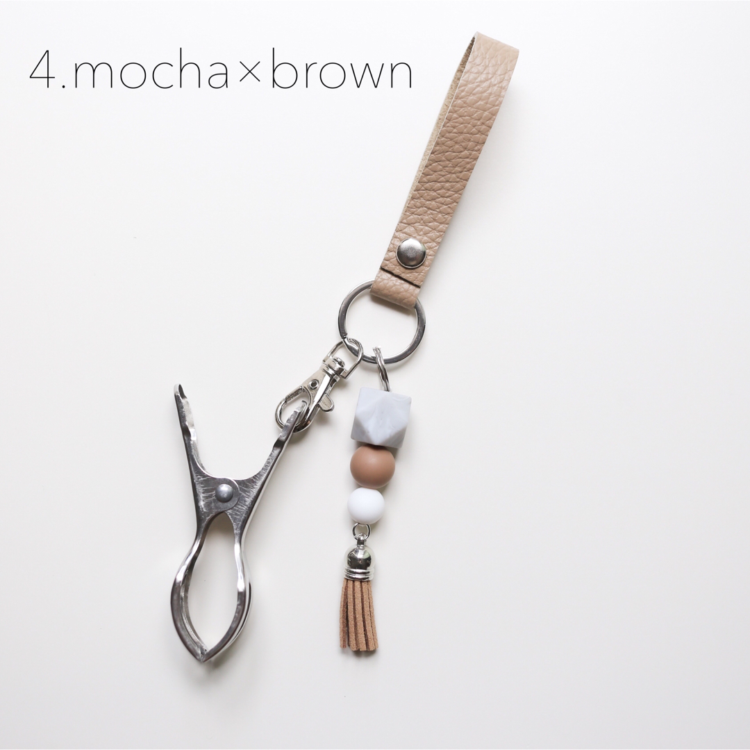 シューズクリップ　本革　mocha×brown ハンドメイドのキッズ/ベビー(外出用品)の商品写真