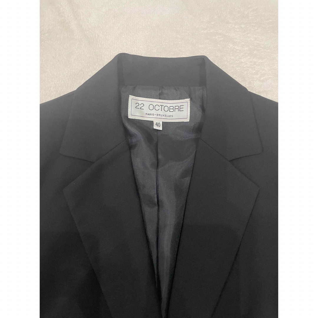 22 OCTOBRE(ヴァンドゥーオクトーブル)のヴァンドゥーオクトーブル　薄手ウールパンツスーツ上下セット レディースのフォーマル/ドレス(スーツ)の商品写真