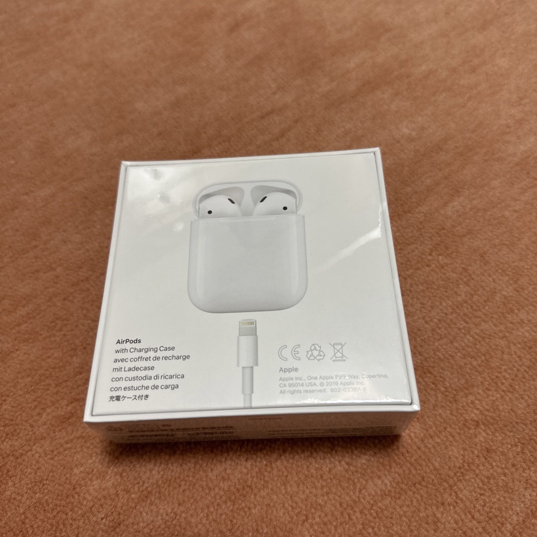 Apple AirPods with Charging Caseスマホ/家電/カメラ