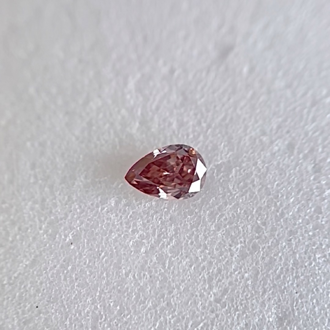 0.045ct SI-1 天然ピンクダイヤモンドFANCY DEEP PINK