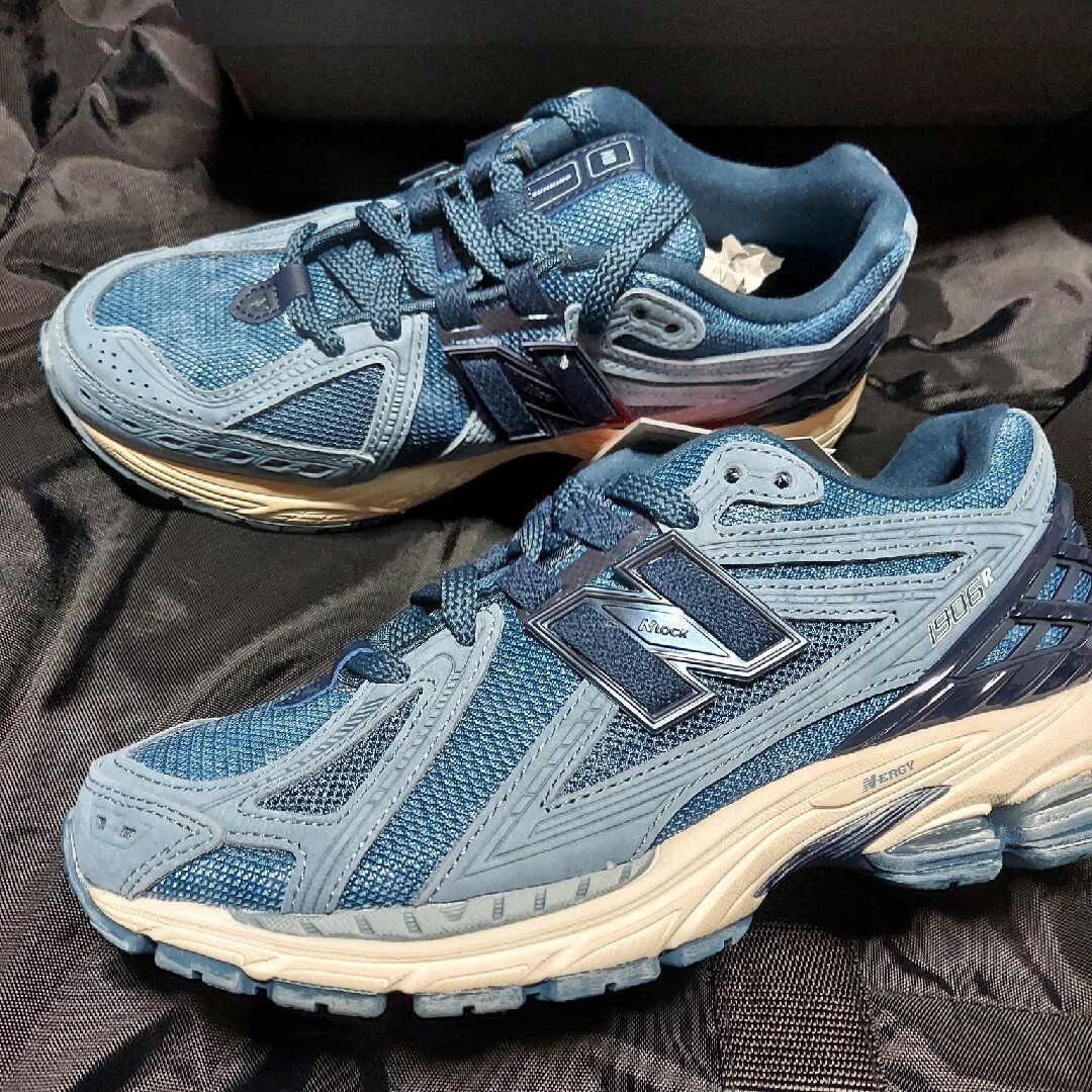 new balance 新作完売品 M1906RDNスニーカー♡ユニセックス♡