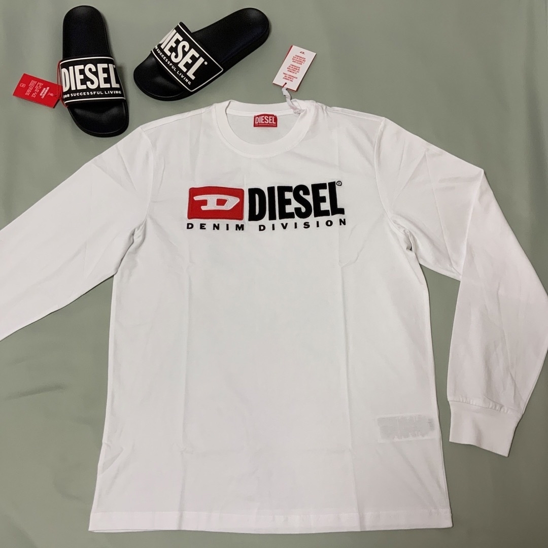 洗練されたデザイン　DIESEL　T-JUST-LS-DIV　ホワイト　XL