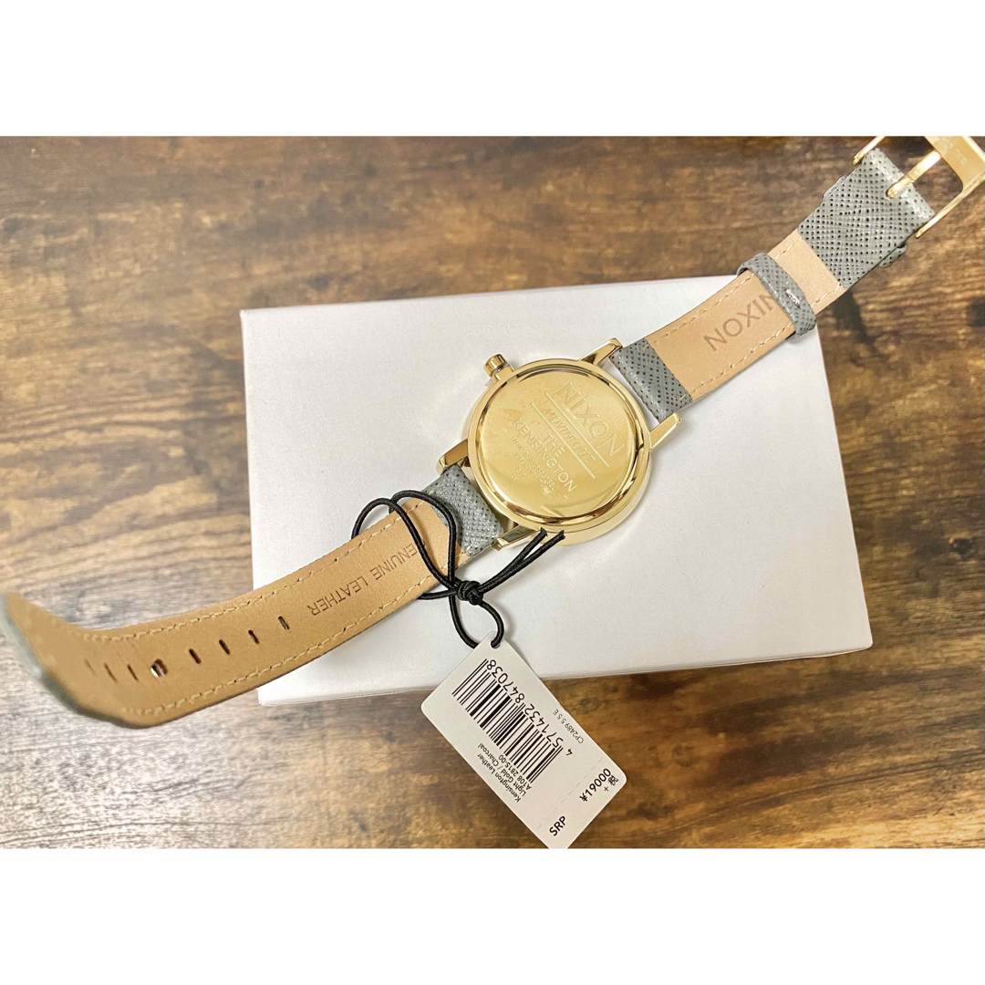 NIXON(ニクソン)の【新品】NIXON Kensington グレー&イエローゴールド レザー時計 レディースのファッション小物(腕時計)の商品写真