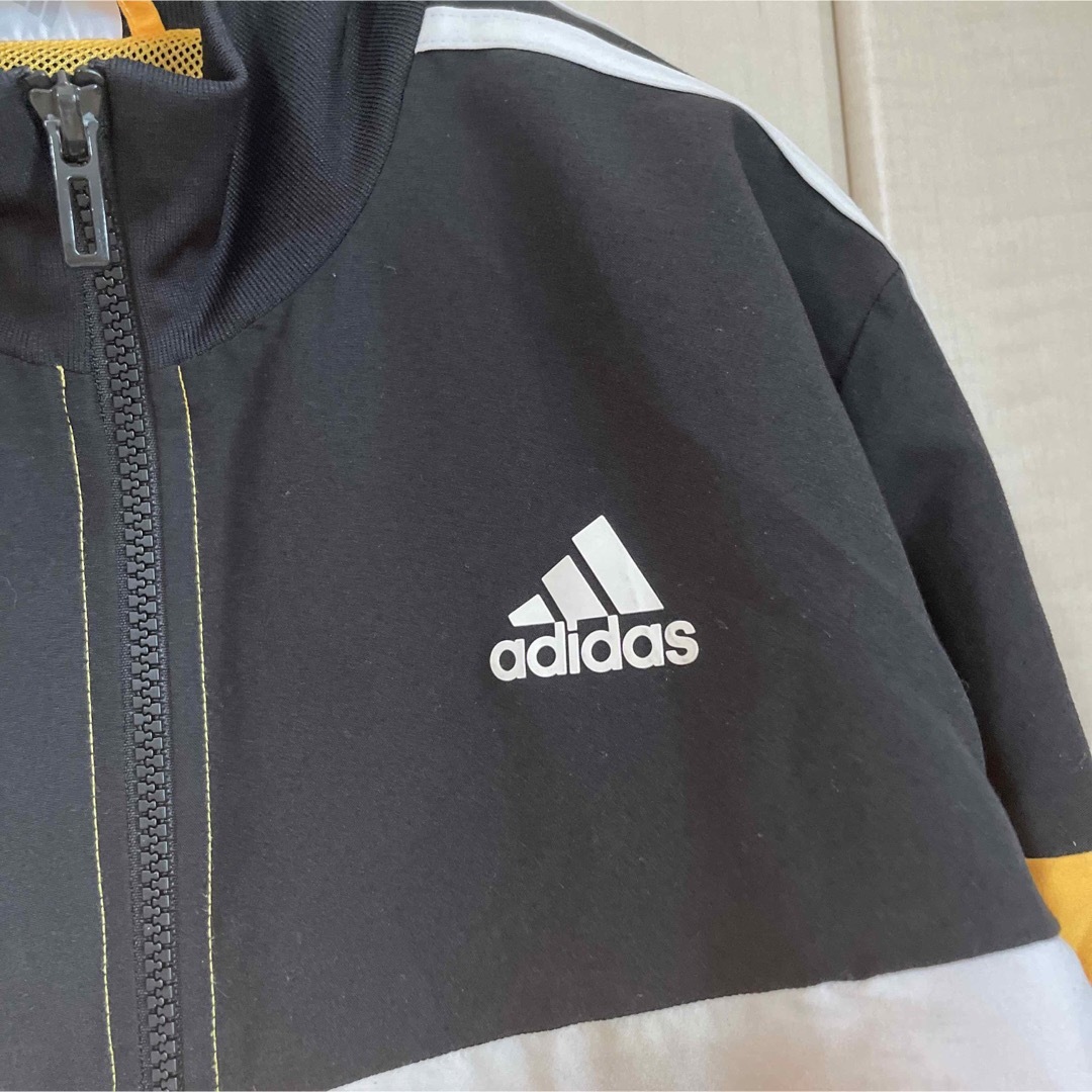 adidas(アディダス)のadidas アディダス　キッズ　160 ジャージ　イエロー　汚れあり キッズ/ベビー/マタニティのキッズ服男の子用(90cm~)(ジャケット/上着)の商品写真