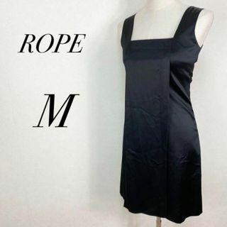 ロペ(ROPE’)の美品　ロペ　ノースリーブワンピース　黒　オケージョン　光沢感　ブラックフォーマル(ひざ丈ワンピース)