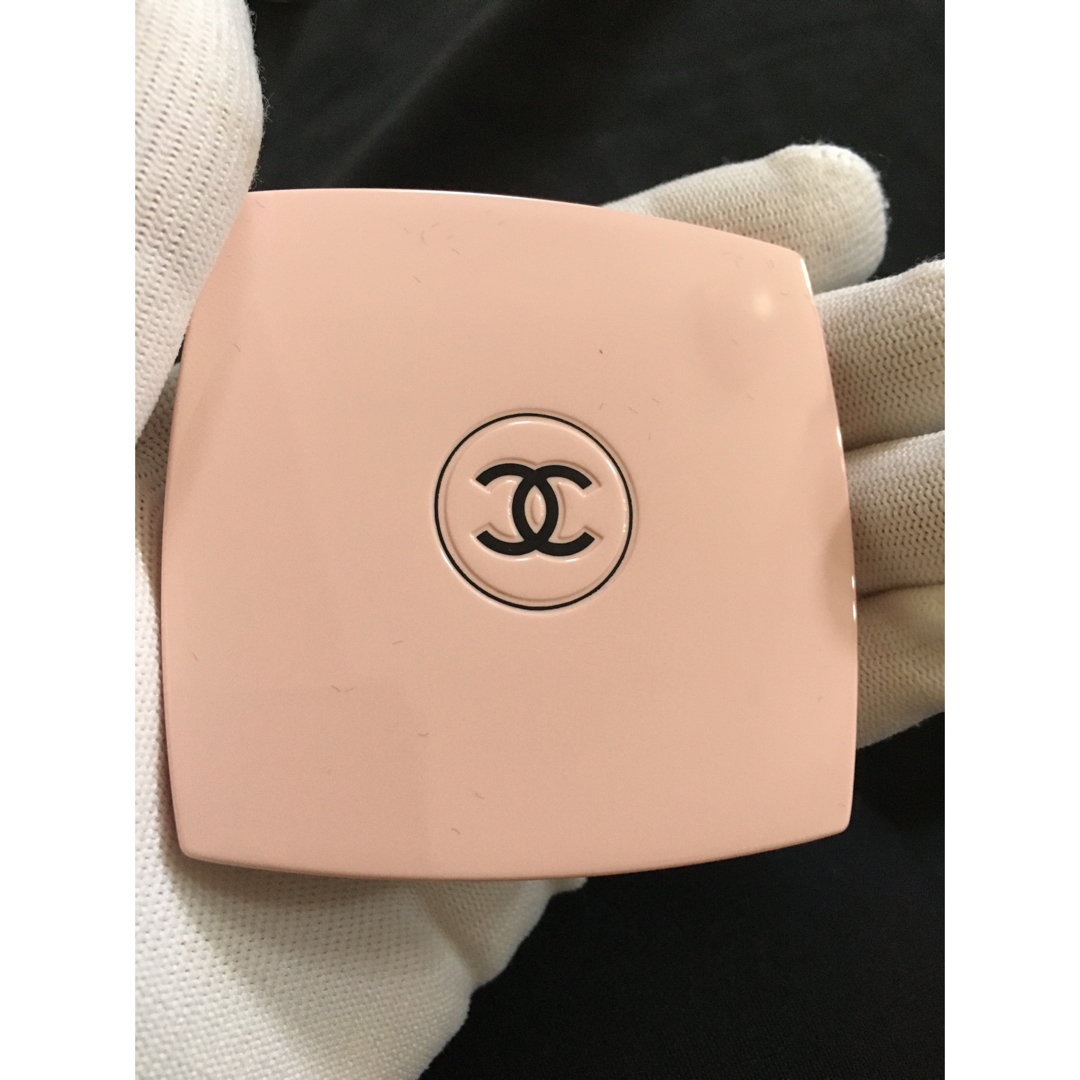 CHANEL(シャネル)の【★新品★特別限定品】CHANEL カラーコード ミラー 111 バレリーナ コスメ/美容のメイク道具/ケアグッズ(ボトル・ケース・携帯小物)の商品写真