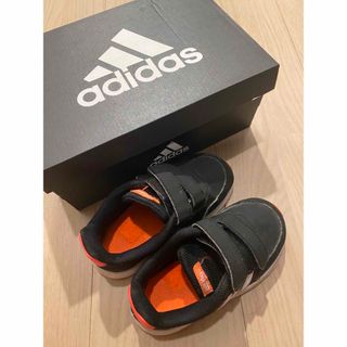 アディダス(adidas)のadidas キッズスニーカー　(スニーカー)