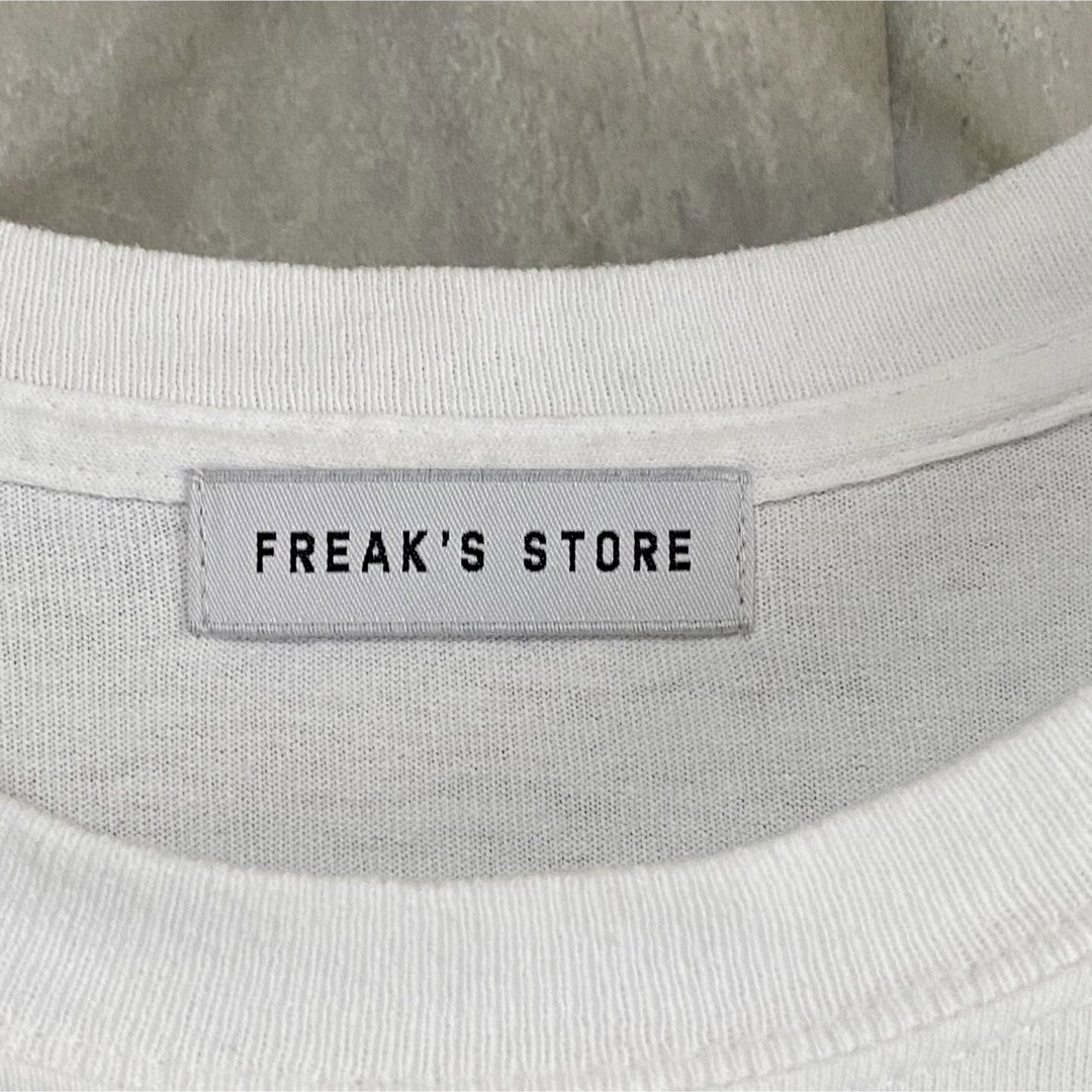 FREAK'S STORE(フリークスストア)のフリークスストア　FREAK'S STORE   白　Tシャツ メンズのトップス(Tシャツ/カットソー(半袖/袖なし))の商品写真