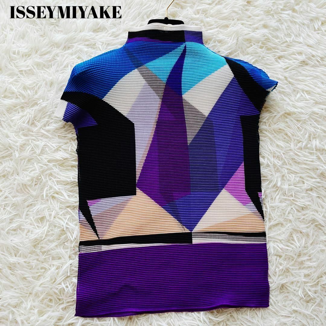 me by ISSEYMIYAKE プリーツプリーズ 幾何学柄 ノースリーブ-