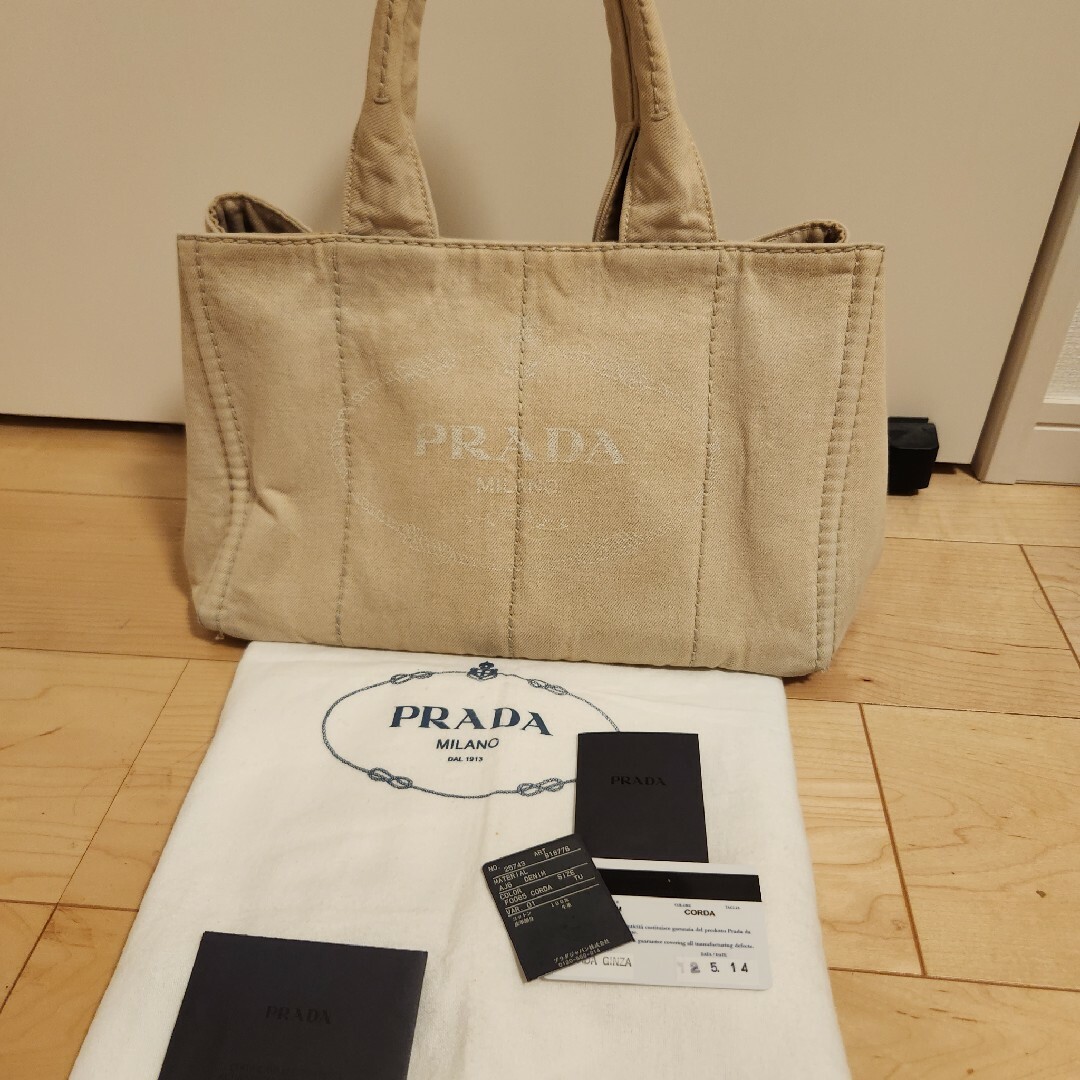 レディースPRADA　カナパ　トートバッグ