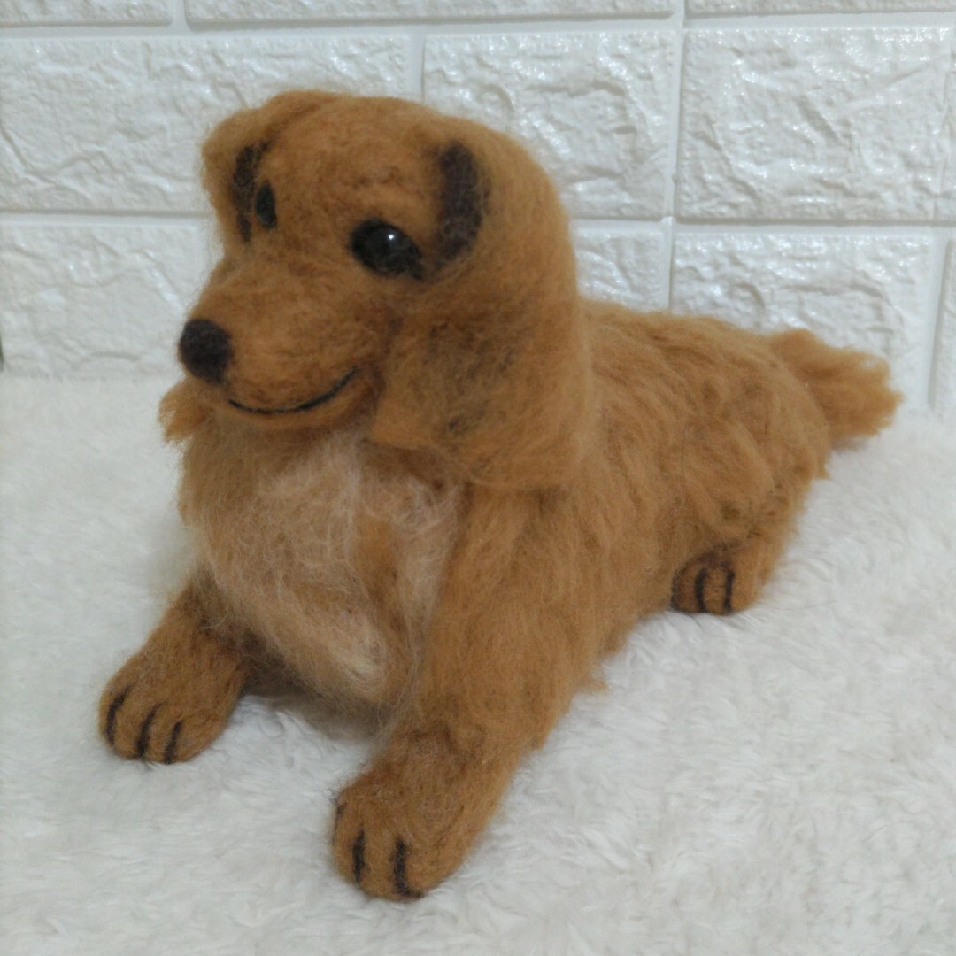 羊毛フェルト　犬　ミニチュアダックスフンド ハンドメイドのぬいぐるみ/人形(ぬいぐるみ)の商品写真