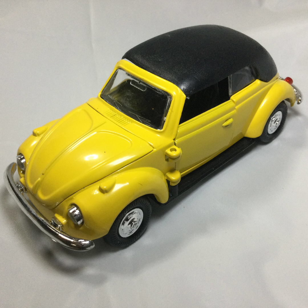 VOLKSWAGEN 1302S CONVERTIBLE 1/30 Diapet