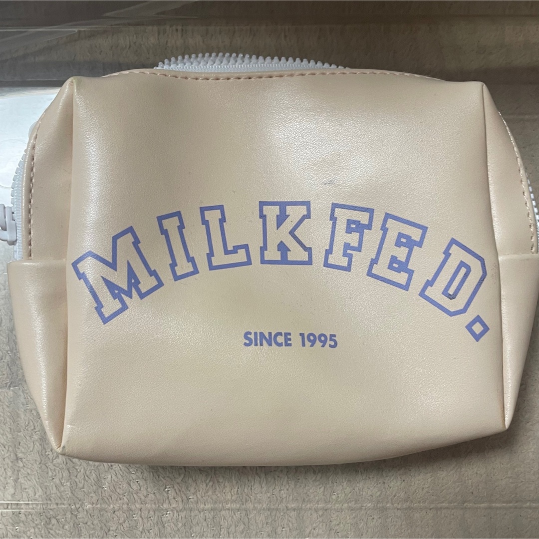 MILKFED.(ミルクフェド)のmini ミルクフェド　ポーチ レディースのファッション小物(ポーチ)の商品写真
