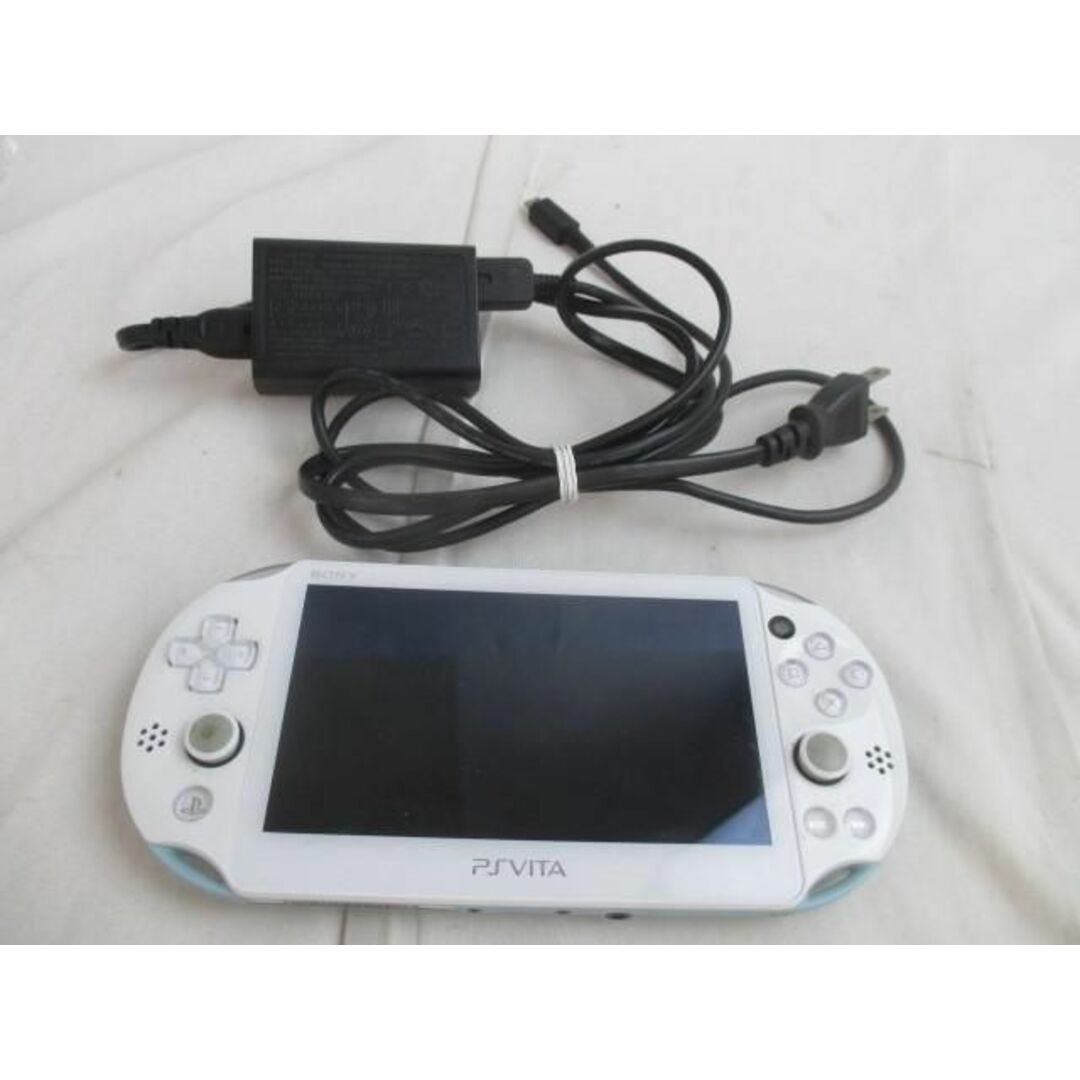 PS VITA 本体　　PCH-2000 ホワイト　メモリーカード16GB付き