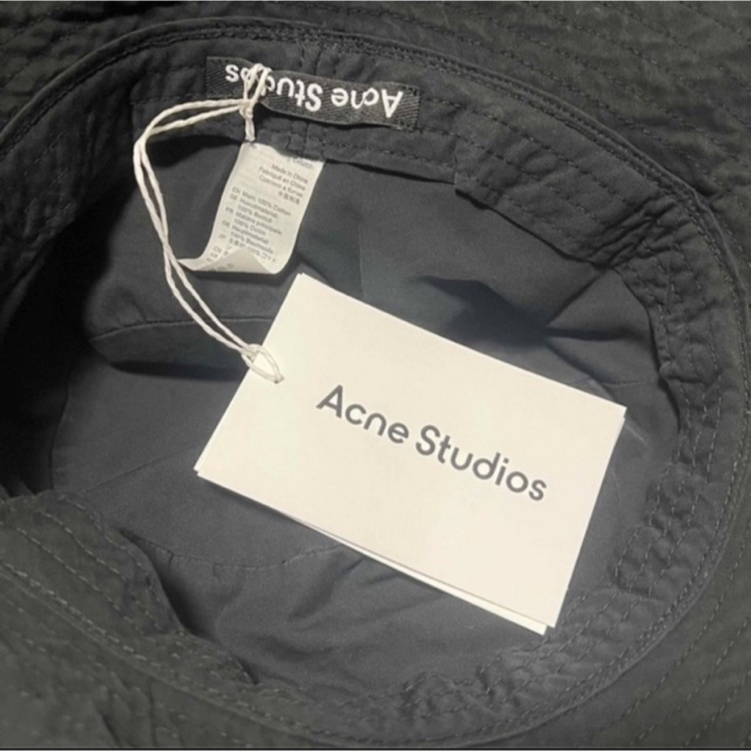 Acne Studios(アクネストゥディオズ)のAcne Studios アクネ ストゥディオズ フェイスパッチ バケットハット メンズの帽子(ハット)の商品写真