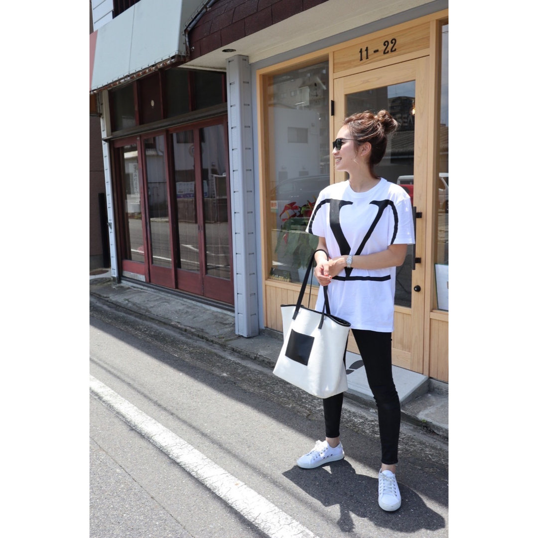 VALENTINO - valentino Tシャツの通販 by 9's shop|ヴァレンティノ