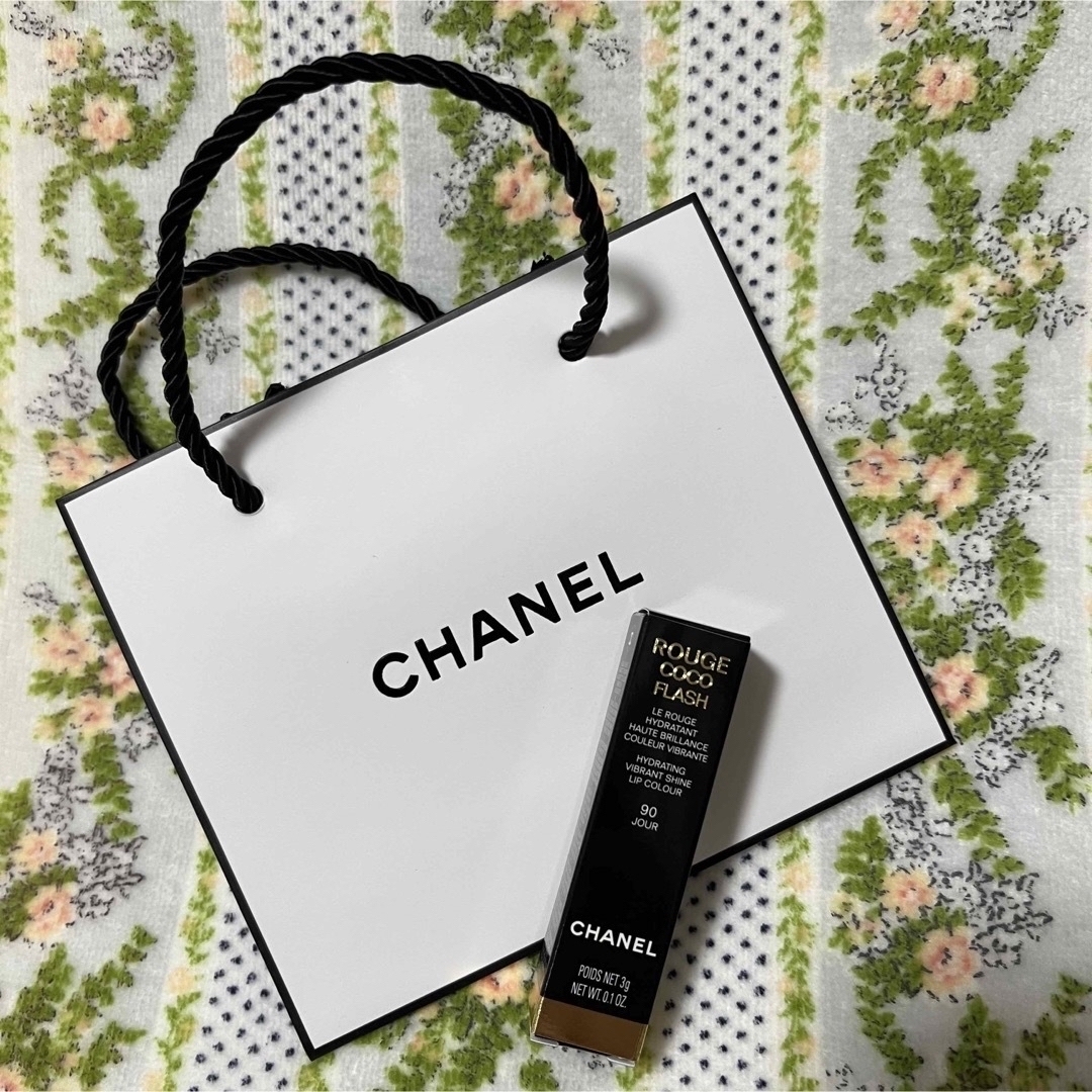 CHANEL(シャネル)の【新品未使用】シャネル　ルージュココフラッシュ　90 ★国内百貨店購入紙袋付き コスメ/美容のベースメイク/化粧品(口紅)の商品写真