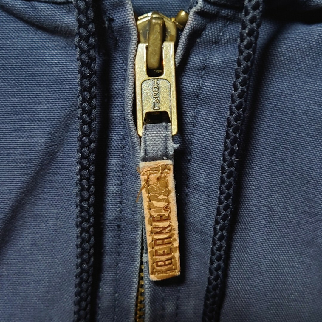 【BERNE】企業ロゴ刺繍 中綿入りダック地 アクティブジャケット A1135