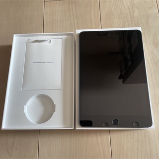 アイパッド(iPad)のiPad iPadmini 第五世代　(タブレット)