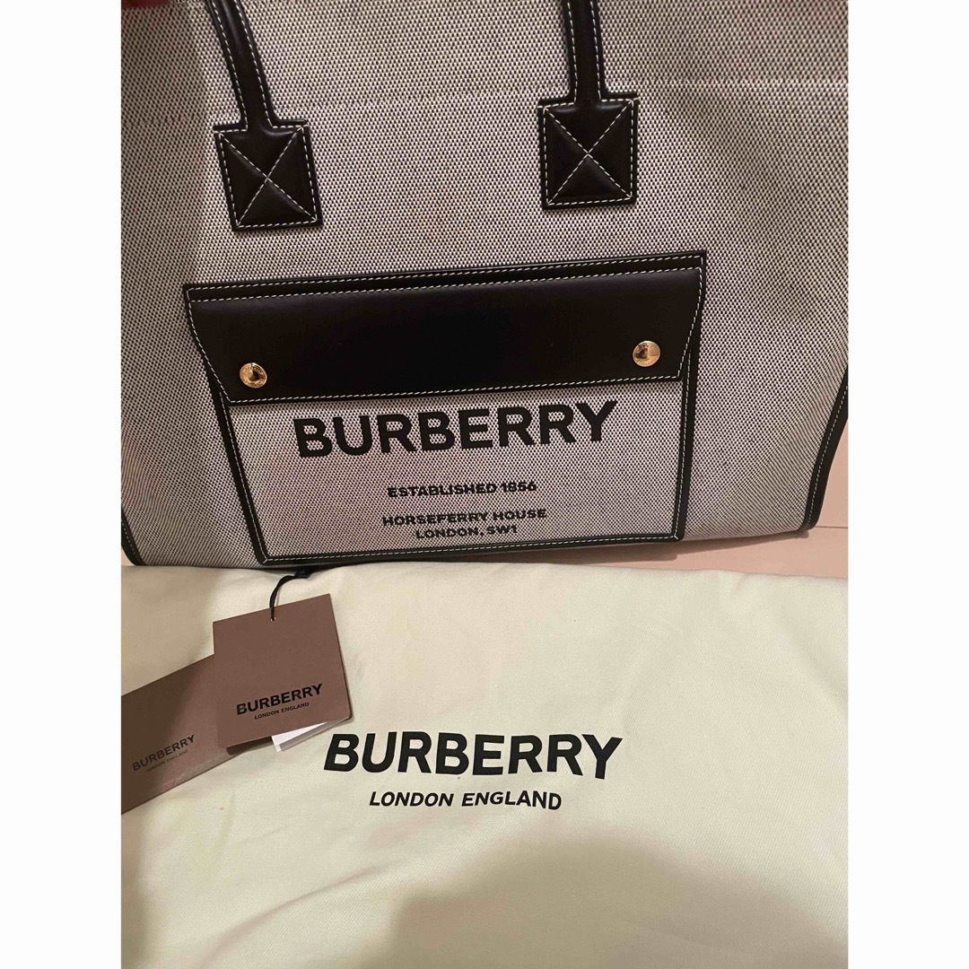 BURBERRY(バーバリー)のバーバリートート レディースのバッグ(トートバッグ)の商品写真