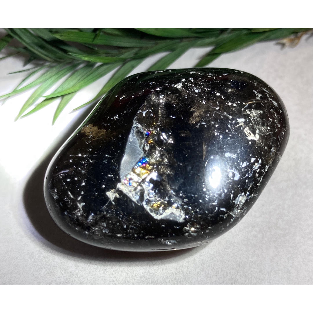 カンゴーム✨　レインボー　黒水晶　ケアンゴーム　原石　タンブル　握り石