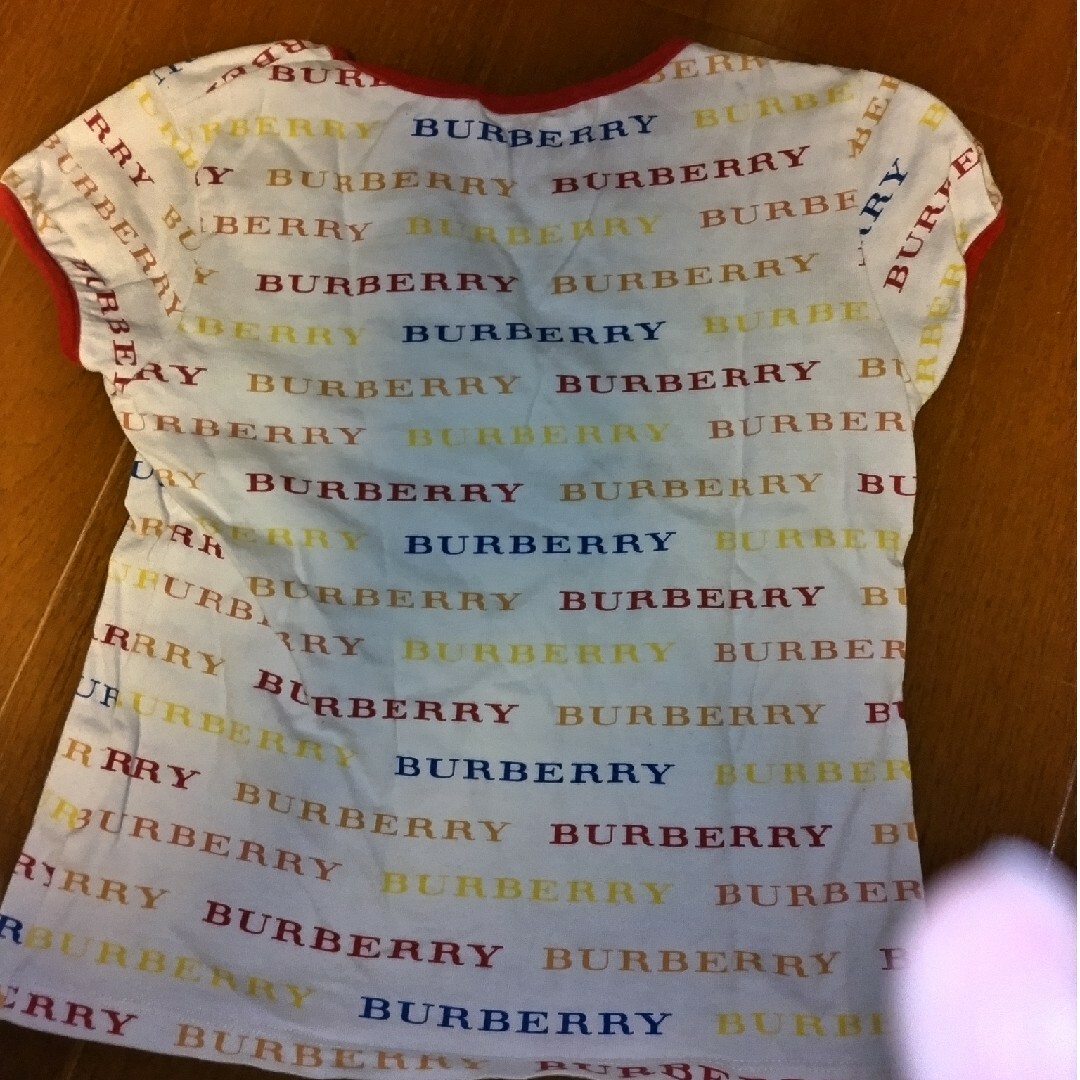 BURBERRY(バーバリー)のBURBERRY　Tシャツ　サイズ120 キッズ/ベビー/マタニティのキッズ服女の子用(90cm~)(Tシャツ/カットソー)の商品写真