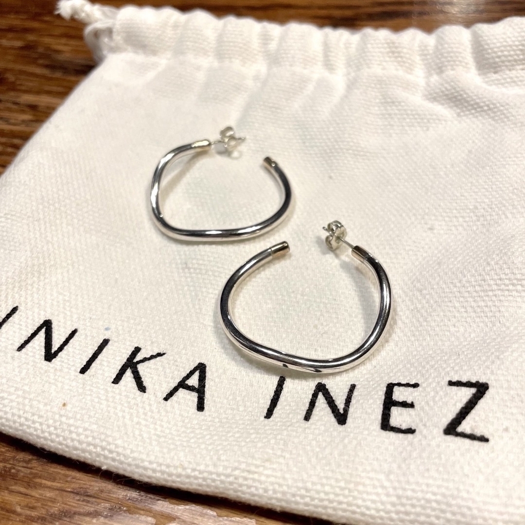 【お盆休み限定値下げ】ANNIKA INEZ WAVE HOOPS Pierce