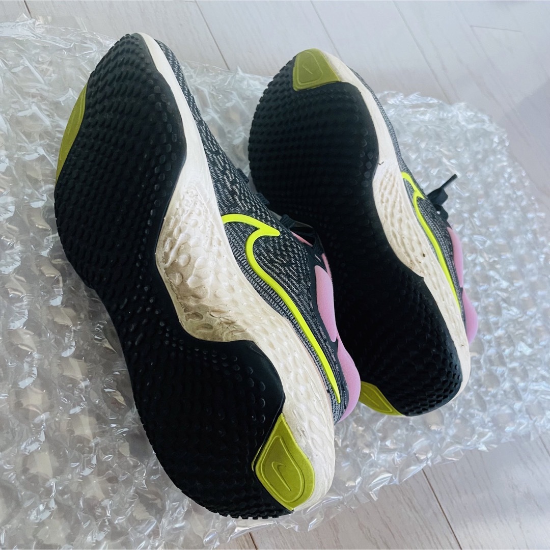 NIKE(ナイキ)のNIKE☆ レディース ZOOMX 24cm 〜ブラック×ピンク〜 レディースの靴/シューズ(スニーカー)の商品写真