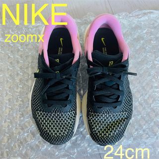 ナイキ(NIKE)のNIKE☆ レディース ZOOMX 24cm 〜ブラック×ピンク〜(スニーカー)