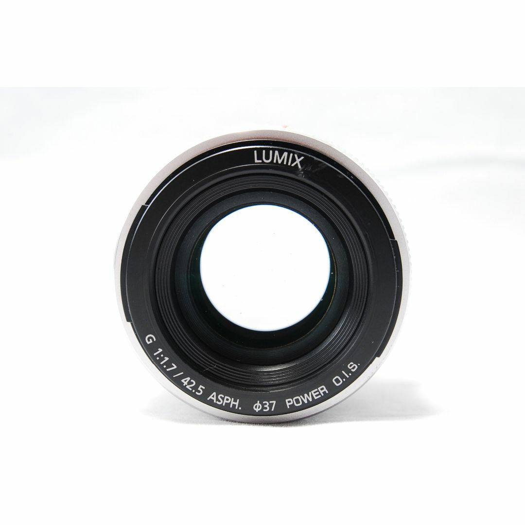 Panasonic(パナソニック)のPanasonic LUMIX 42.5mm F1.7 H-HS043 シルバー スマホ/家電/カメラのカメラ(レンズ(単焦点))の商品写真