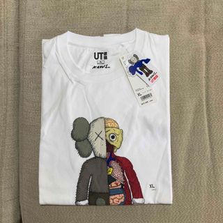 ユニクロ(UNIQLO)の新品未使用　UNIQLO × KAWS  Tシャツ XL  ユニクロ カウズ(Tシャツ/カットソー(半袖/袖なし))