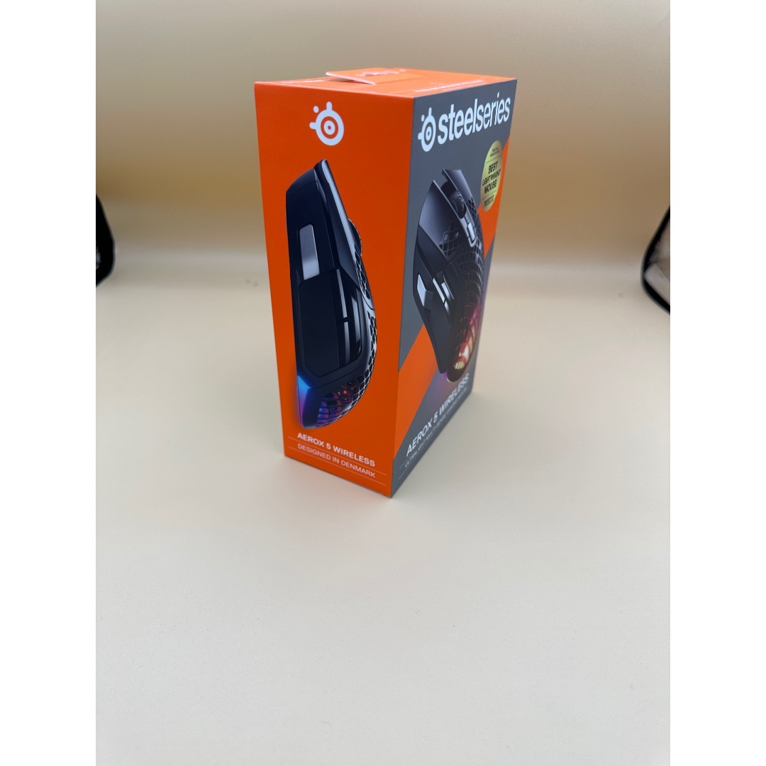 SteelSeries(スティールシリーズ)の【国内正規品】AEROX 5 WIRELESS　※値下げ交渉ご勘弁ください スマホ/家電/カメラのPC/タブレット(PC周辺機器)の商品写真