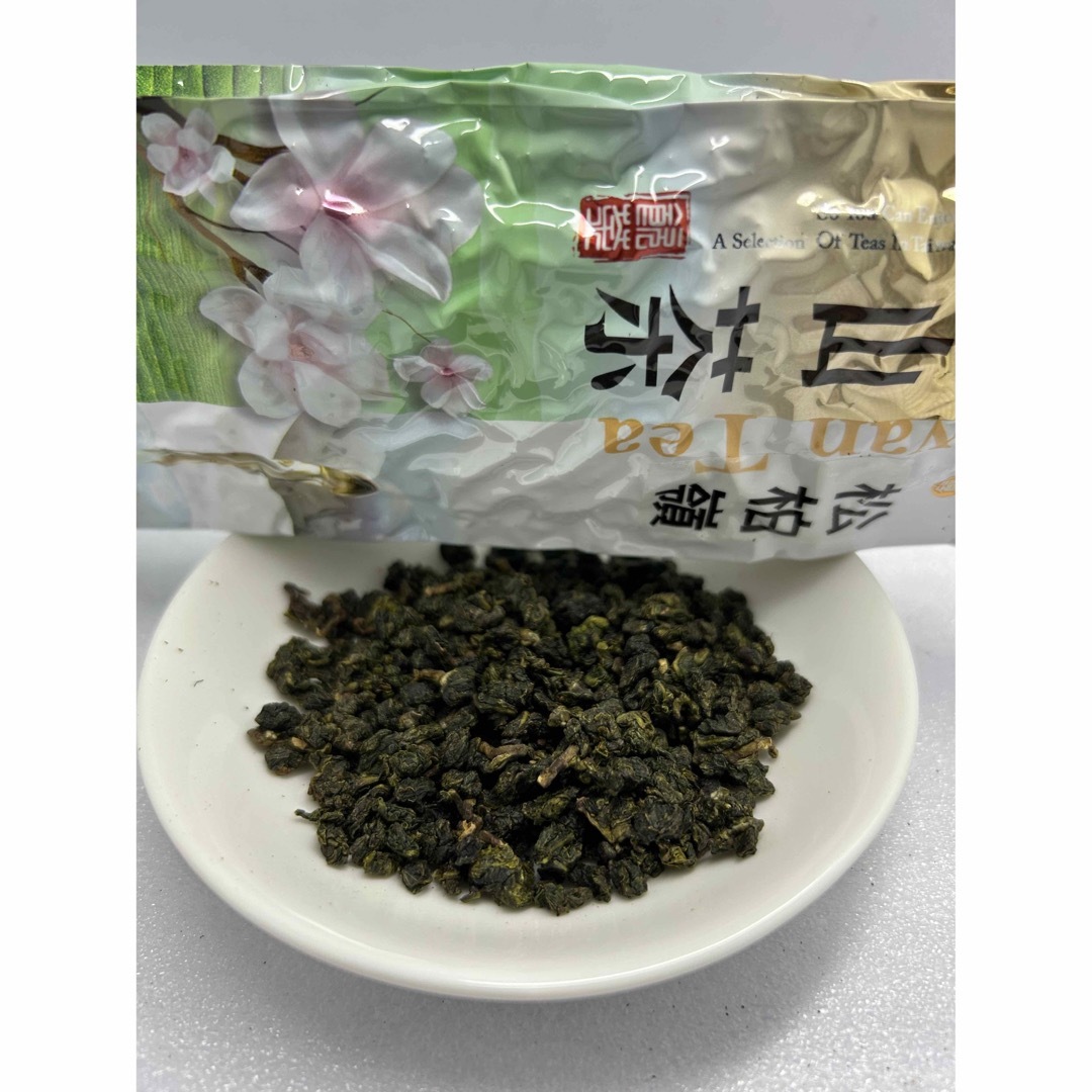 台湾☆南投（松柏嶺）高山烏龍茶  120g×2袋 食品/飲料/酒の飲料(茶)の商品写真