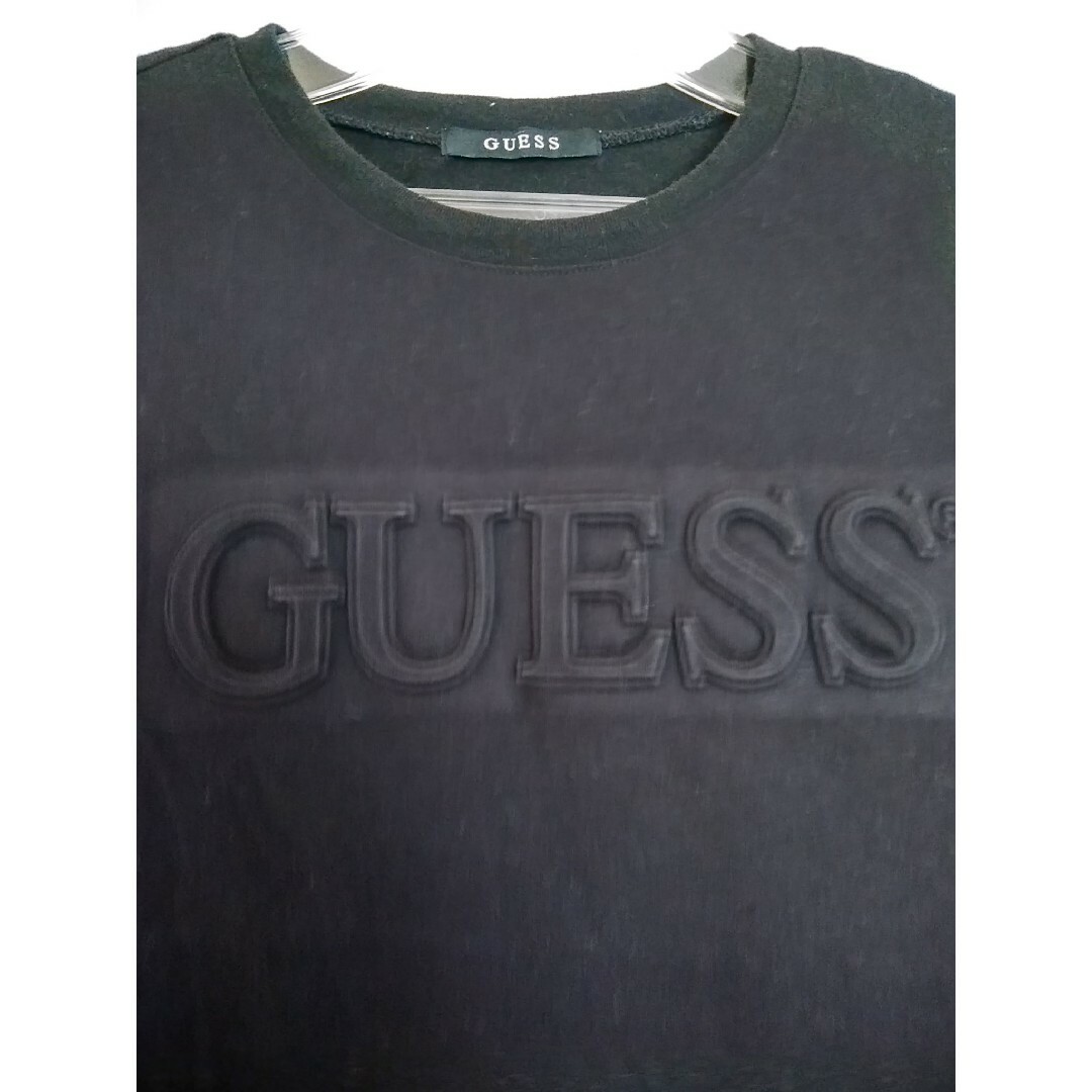 GUESS(ゲス)のGUESS❗エンボス加工フレンチスリーブTシャツ❗ レディースのトップス(Tシャツ(半袖/袖なし))の商品写真
