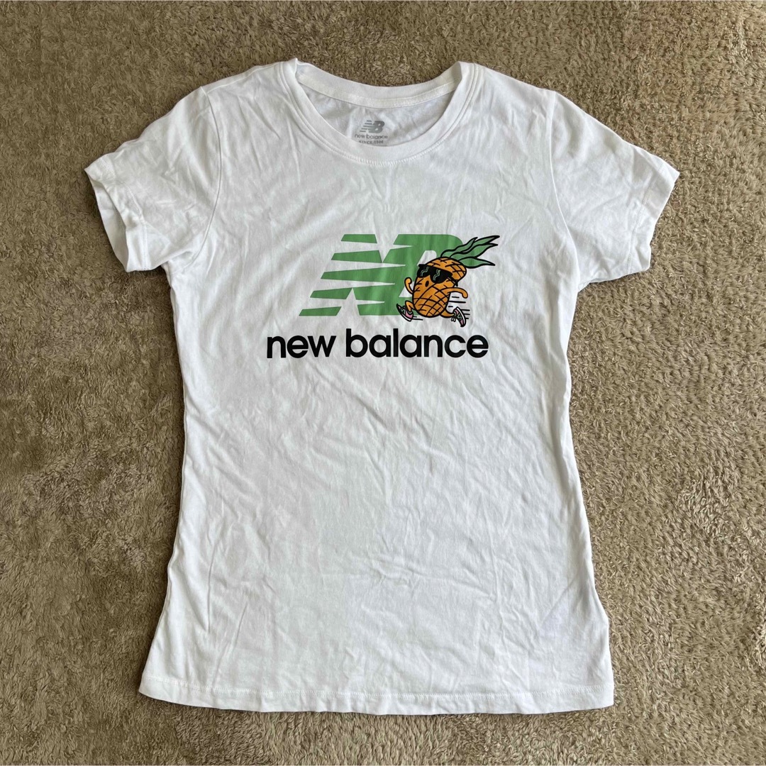 New Balance(ニューバランス)のニューバランス ロゴ 白Tシャツ レディースのトップス(Tシャツ(半袖/袖なし))の商品写真