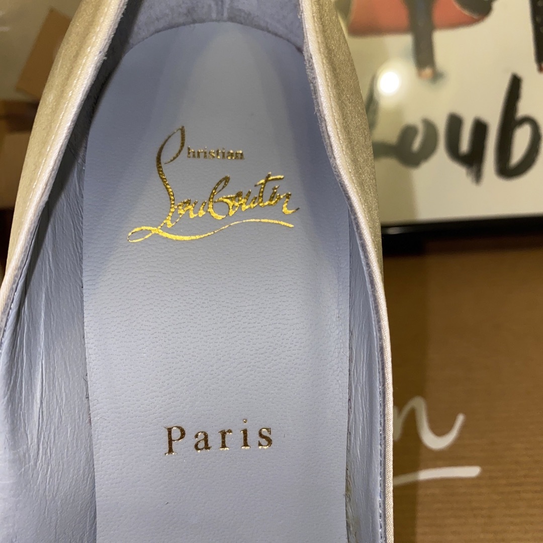 Christian Louboutin(クリスチャンルブタン)の未使用・新品 クリスチャンルブタン  サイズ35 レディースの靴/シューズ(ハイヒール/パンプス)の商品写真