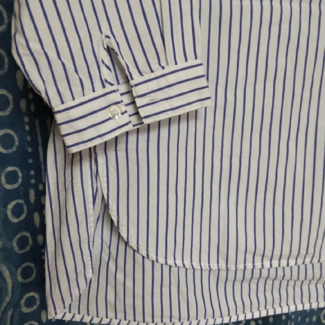 ZARA(ザラ)のZARA 青ストライプシャツ レディースのトップス(Tシャツ(半袖/袖なし))の商品写真