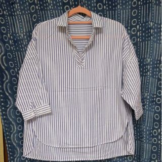 ザラ(ZARA)のZARA 青ストライプシャツ(Tシャツ(半袖/袖なし))