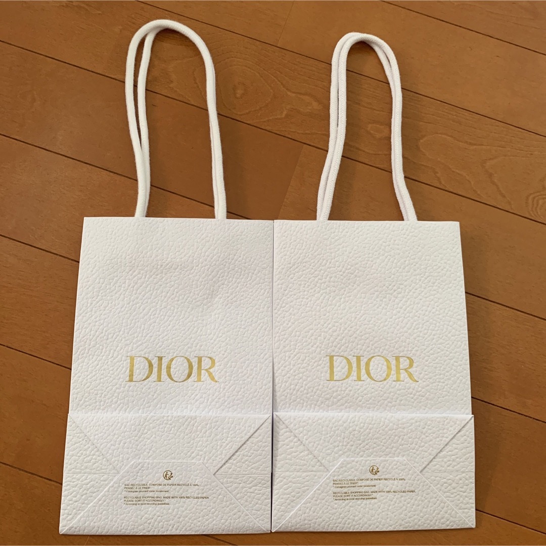 Christian Dior(クリスチャンディオール)の【美品】Dior ディオール ショップ袋　紙袋　プレゼント　3枚セット レディースのバッグ(ショップ袋)の商品写真