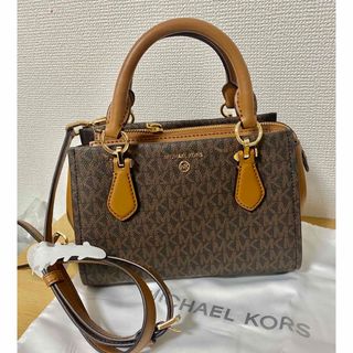 マイケルコース(Michael Kors)の【新品】MICHAEL MICHAEL KORS ハンドバッグ MARILYN(ハンドバッグ)