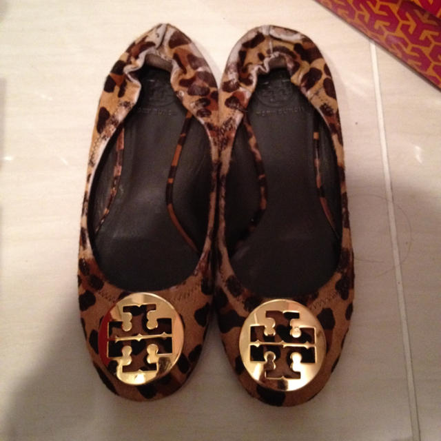 Tory Burch(トリーバーチ)のTORY BURCHレオパードシューズ レディースの靴/シューズ(ハイヒール/パンプス)の商品写真