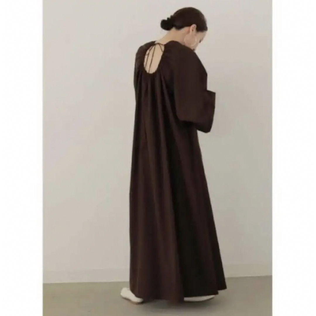 louren back open gather dress | hartwellspremium.com