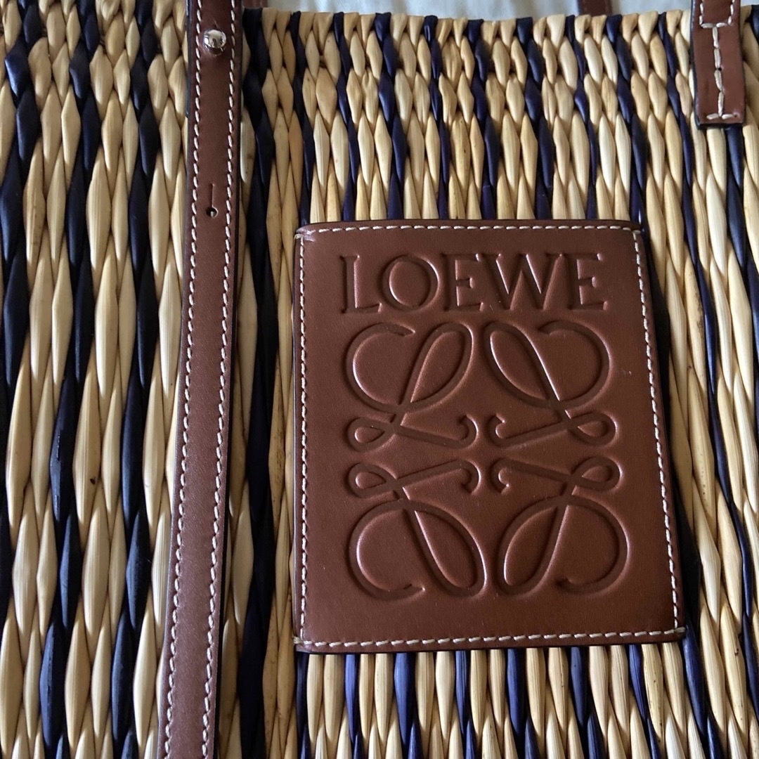 LOEWE(ロエベ)のロエベ　カゴバック　❤️週末値下げ49,800→45,000 レディースのバッグ(かごバッグ/ストローバッグ)の商品写真