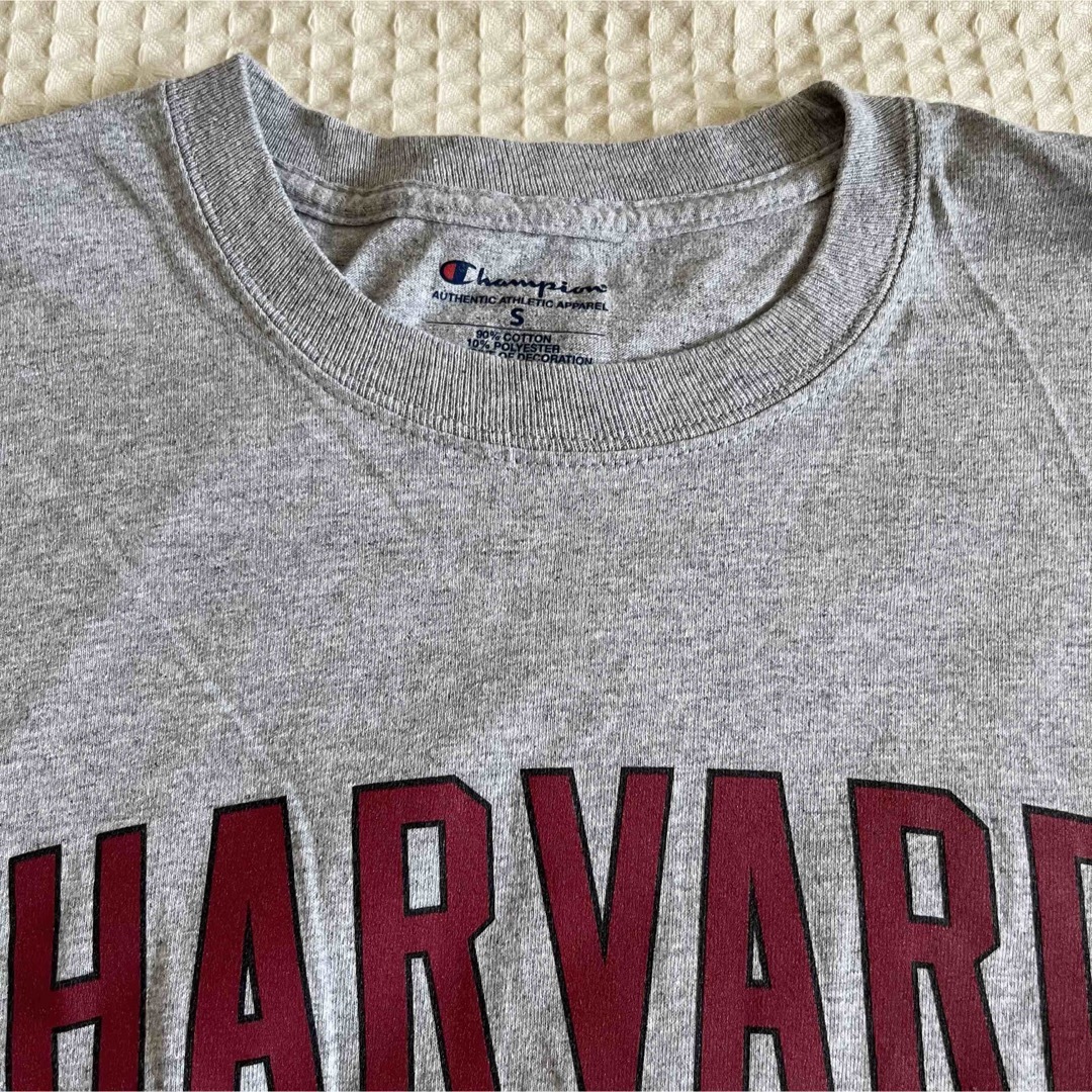 Champion(チャンピオン)の【新品】Champion ハーバード大学Tシャツ メンズのトップス(Tシャツ/カットソー(半袖/袖なし))の商品写真