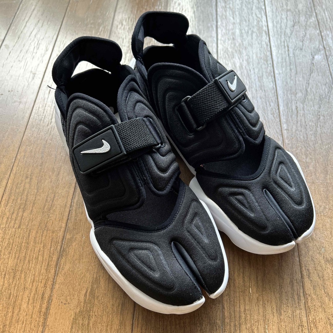 NIKE - NIKE AQUARIFT ウェメンズ ナイキ アクアリフト 25.5cmの通販